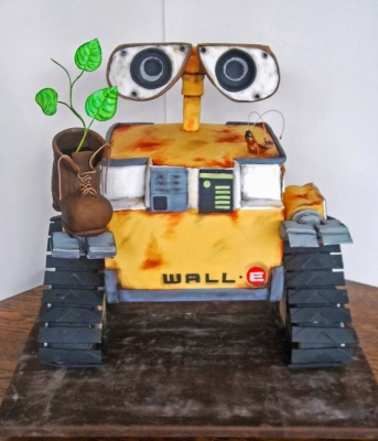 Wall-E Cake